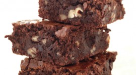 Brownie With Nuts Wallpaper For Mobile