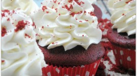 Cupcake Red Velvet Wallpaper For IPhone