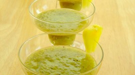 Kiwi And Pineapple Smoothie For Mobile#3