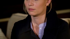 Samantha Mathis Wallpaper For IPhone