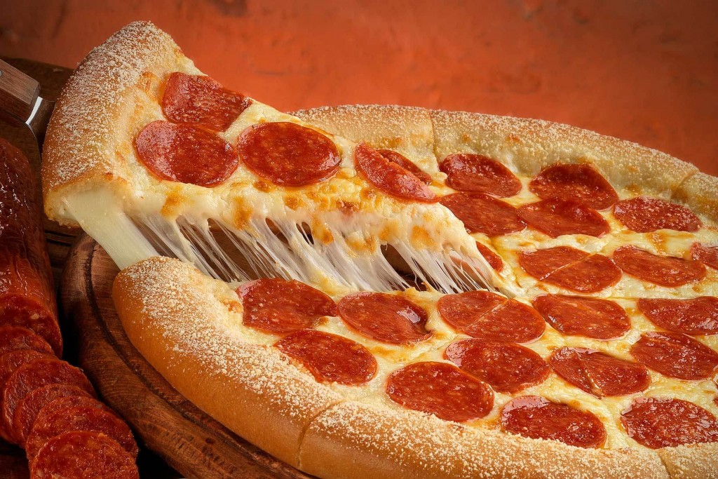 Pepperoni Pizza wallpapers HD