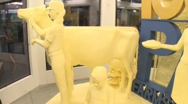 Sculptures From Butter Wallpaper Background