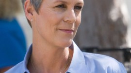 Jamie Lee Curtis Wallpaper For IPhone 7