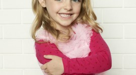 Mckenna Grace Wallpaper For IPhone Download