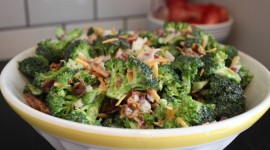 Salad With Broccoli Desktop Wallpaper
