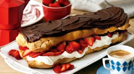 Eclair With Cream Wallpaper Free