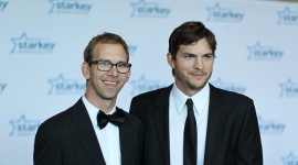 Ashton And Michael Kutcher Photo