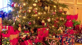 Gifts Under The Tree Tradition Wallpaper