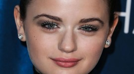 Joey King Wallpaper For Android