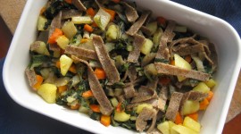 Buckwheat Noodles With Vegetables Wallpaper Download Free