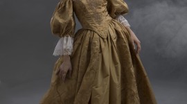 16 Century Dresses Wallpaper For IPhone