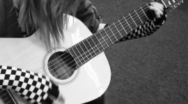 Girl With Guitar Image Download