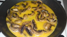 Omelet With Mushrooms Wallpaper 1080p