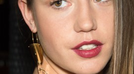 Adele Exarchopoulos Wallpaper For IPhone Download