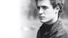 Max Irons High Quality Wallpaper
