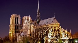 Notre Dame Desktop Wallpaper HD