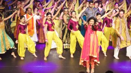 Bollywood Dance Wallpaper Free