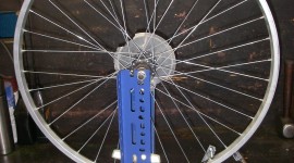 Bicycle Wheels Wallpaper For IPhone Free