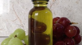 Grape Oil Wallpaper For IPhone Free
