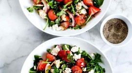 Arugula Strawberry Salad For IPhone
