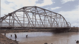 Bridge Building Wallpaper 1080p