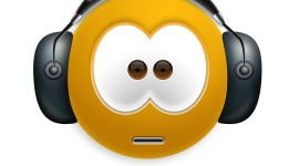 Smiley With Headphones For PC
