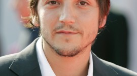 Diego Luna Wallpaper For IPhone Free