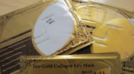 Gold Face Mask Wallpaper 1080p