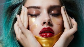 Gold Face Mask Wallpaper