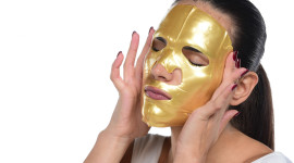 Gold Face Mask Wallpaper For Desktop