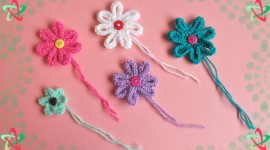 Knitted Flowers Wallpaper Free