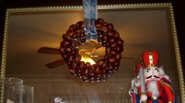 Chestnut Wreath Photo