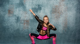 Girl Dance Wallpaper Download