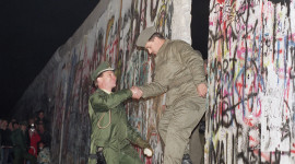 The Collapse Of The Berlin Wall Wallpaper Free