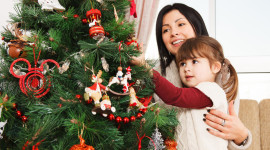 Children Decorate The Christmas Tree Image#3