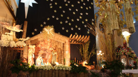 Christmas Church Decor Image