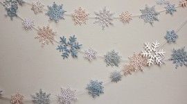 Snowflake Garland Wallpaper For Desktop
