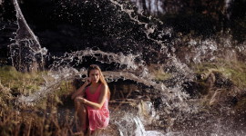 Girl Splashing Water Picture Download
