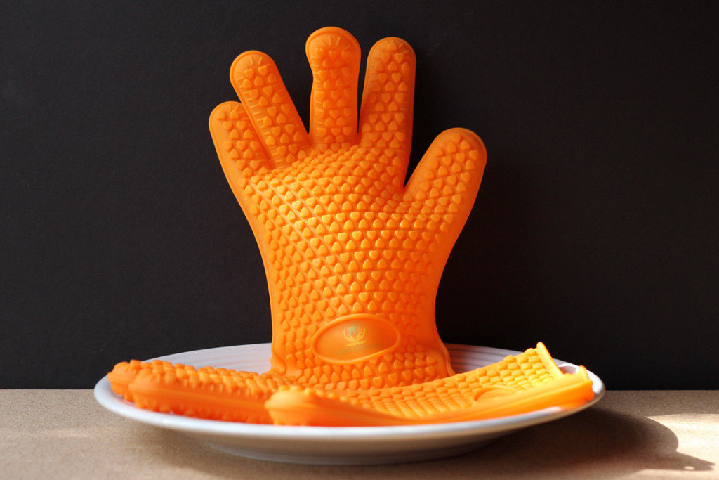 Kitchen Gloves wallpapers HD