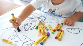 A Child Draws Wallpaper HQ