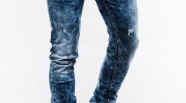 4K Man Jeans Wallpaper For Android
