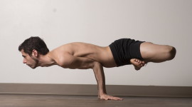 Male Yoga Desktop Wallpaper