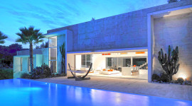 Villa With Pool Wallpaper HQ