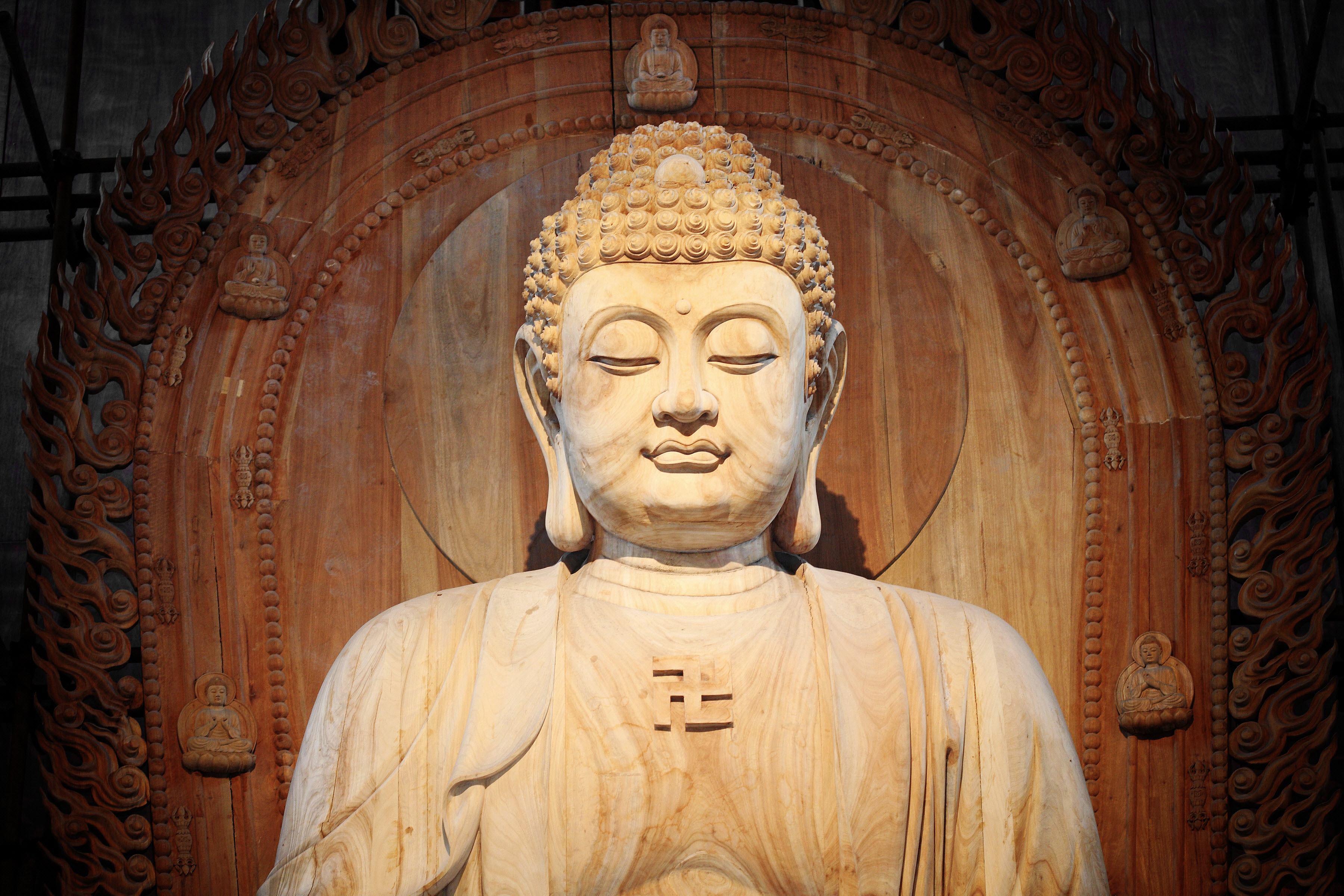 Прическа буды. Шакьямуни Будда Шакьямуни. Будда Гаутама. Сиддхартха Гаутама Будда. Гаутама Будда статуя.