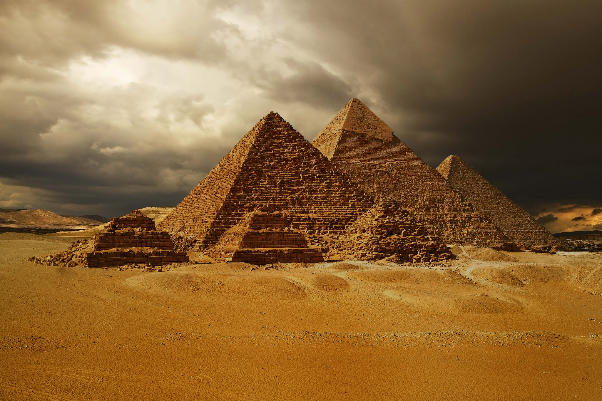 Что представляют собой египетские пирамиды. Пирамида Хеопса семь чудес света. Пирамида Хеопса (Гиза, Египет). Пирамида Хеопса (Хуфу). Пирамида Хуфу Египет.