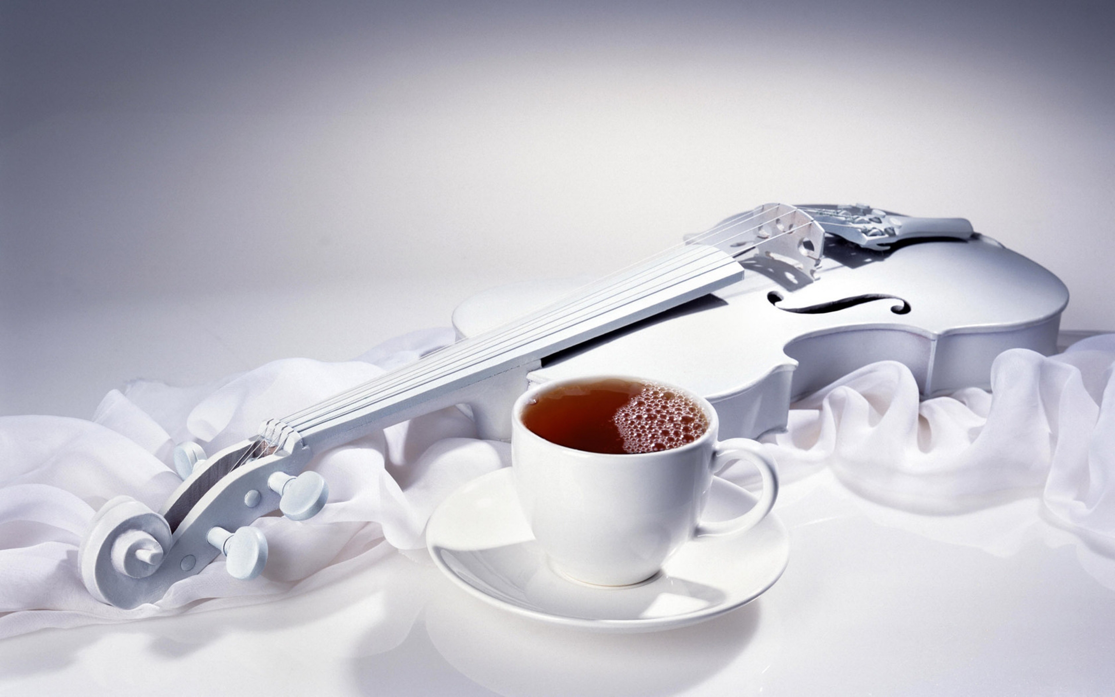 Веселая утренняя музыка. Доброе утро со скрипкой. Кофе со скрипкой. Скрипка и чай. Доброе утро с музыкальными инструментами.