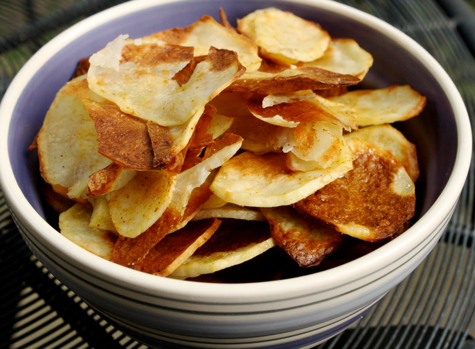 Картофельные чипсы в духовке в домашних условиях рецепт с фото пошагово в духовке