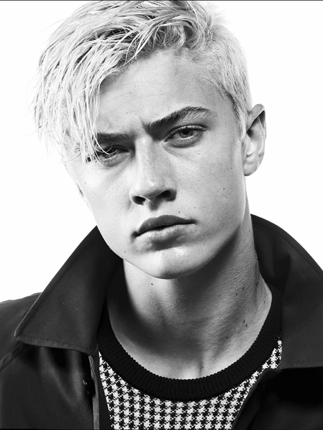 Lucky Blue Smith Wallpapers High Quality | Download Free