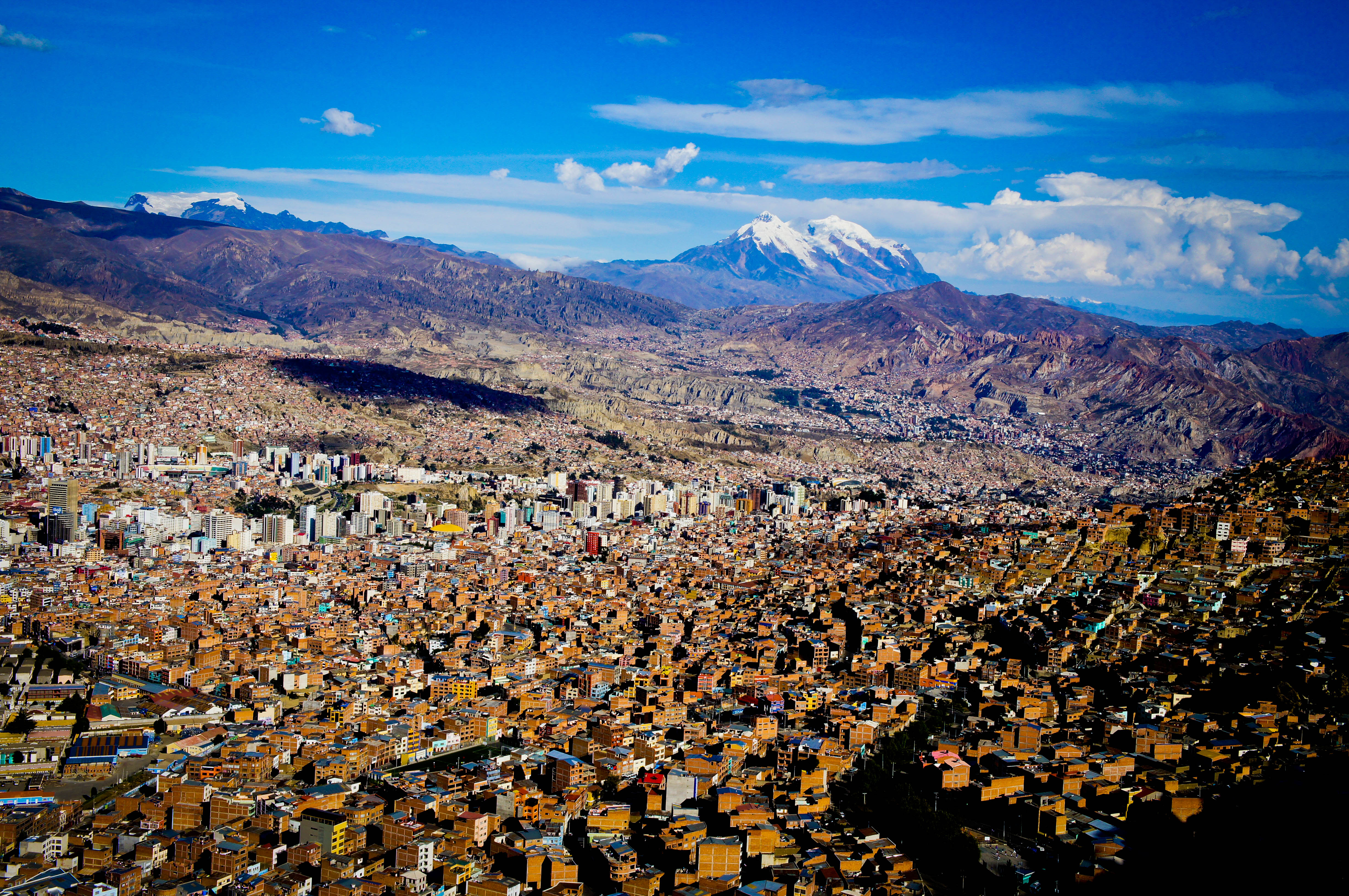 Боливия. Город ла пас Боливия. Столица Боливии ла пас или сукре. Ла-пас Боливия достопримечательности.
