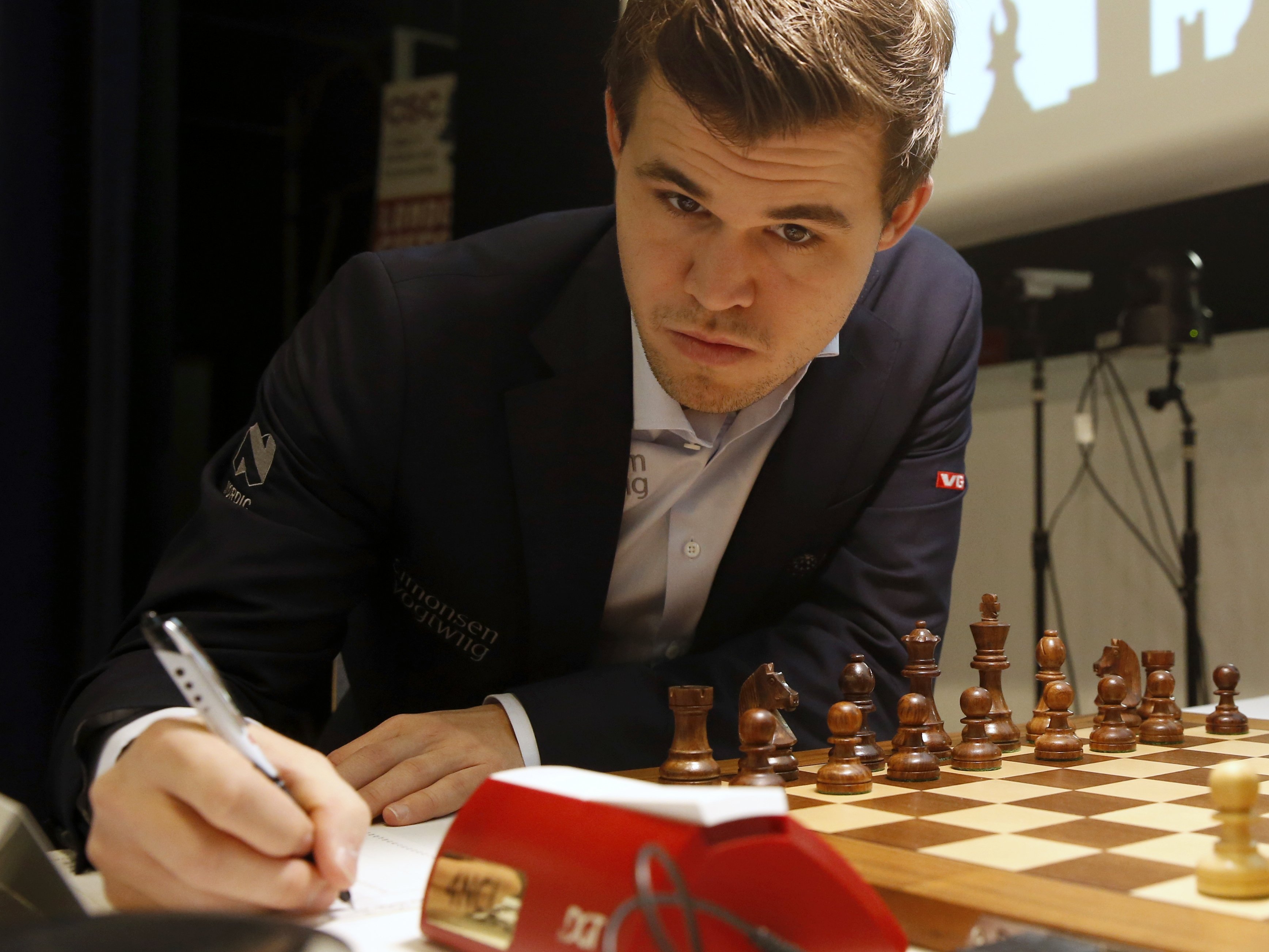 Лучший игрок в шахматы. Магнус Карлсен. Магнус Карлсен шахматист. Магнус Карлсен 2005. Магнус Карлсен шахматы.